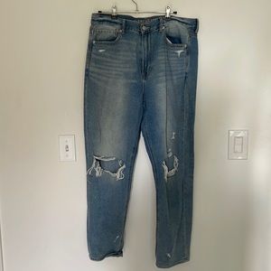American eagle distressed jeans